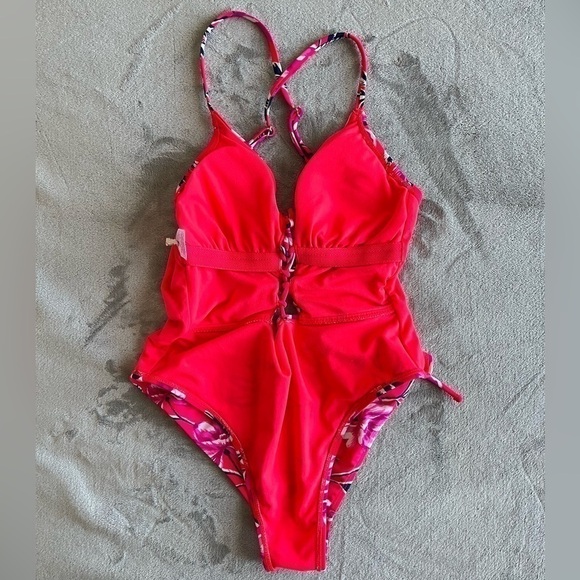Xhilaration Lace-Up Front Scoop Back one-piece Swimsuit size M - Picture 5 of 7